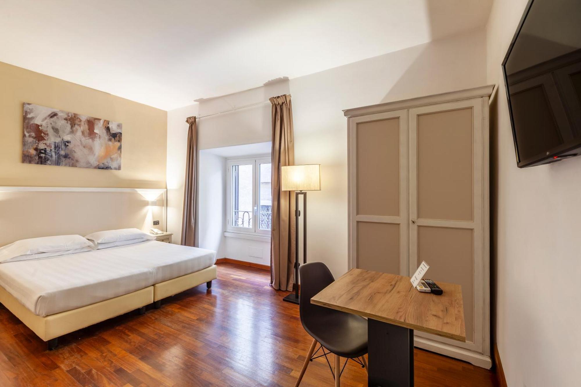 Inn Rome Rooms & Suites Екстер'єр фото