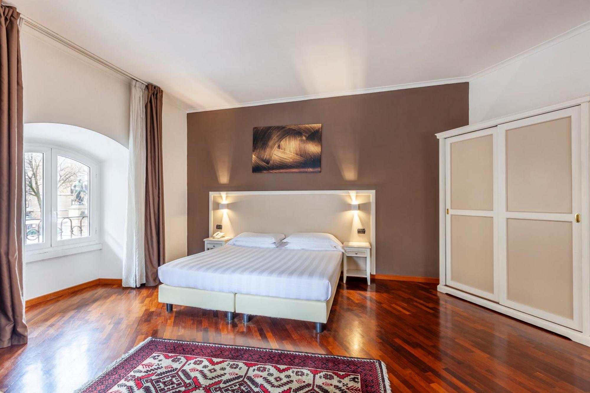 Inn Rome Rooms & Suites Екстер'єр фото
